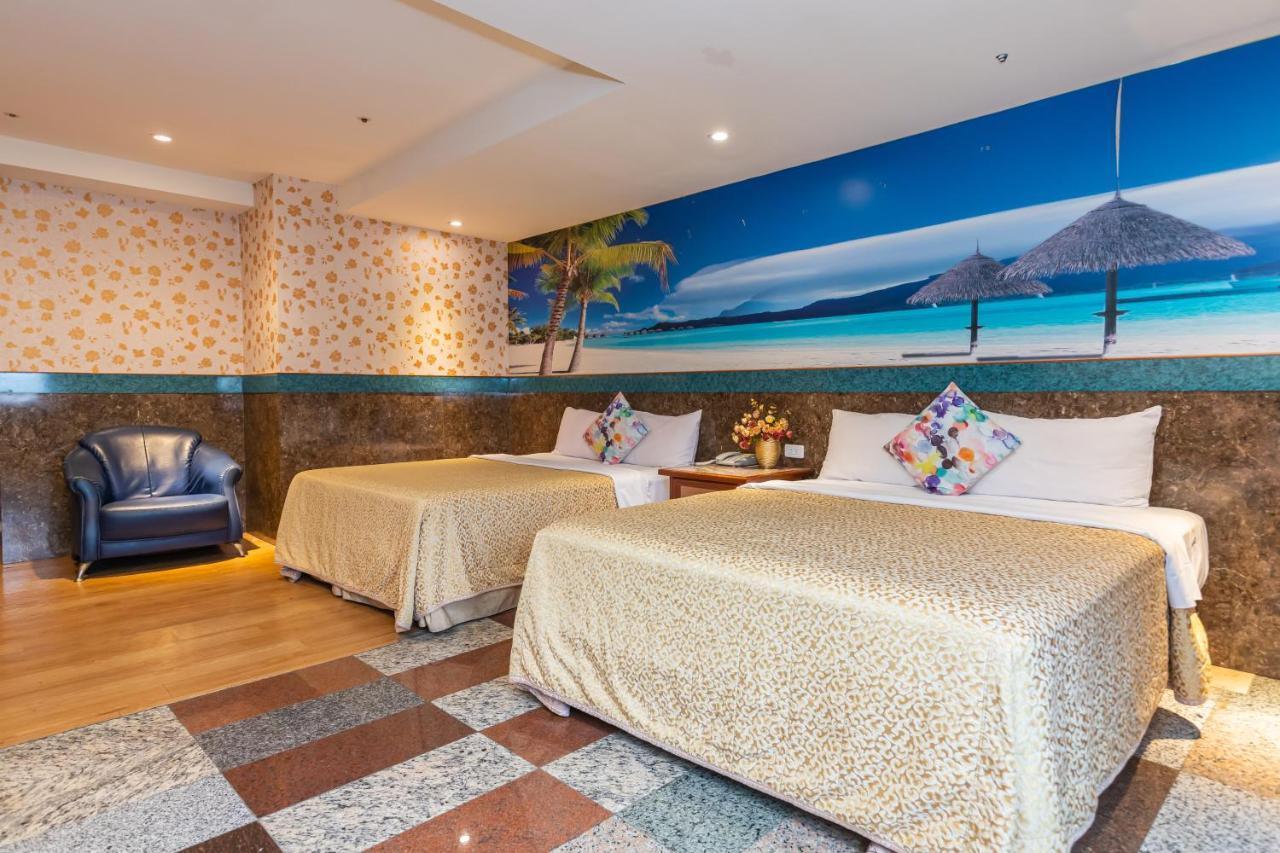Yi Pin Business Hotel Taoyuan Exterior photo